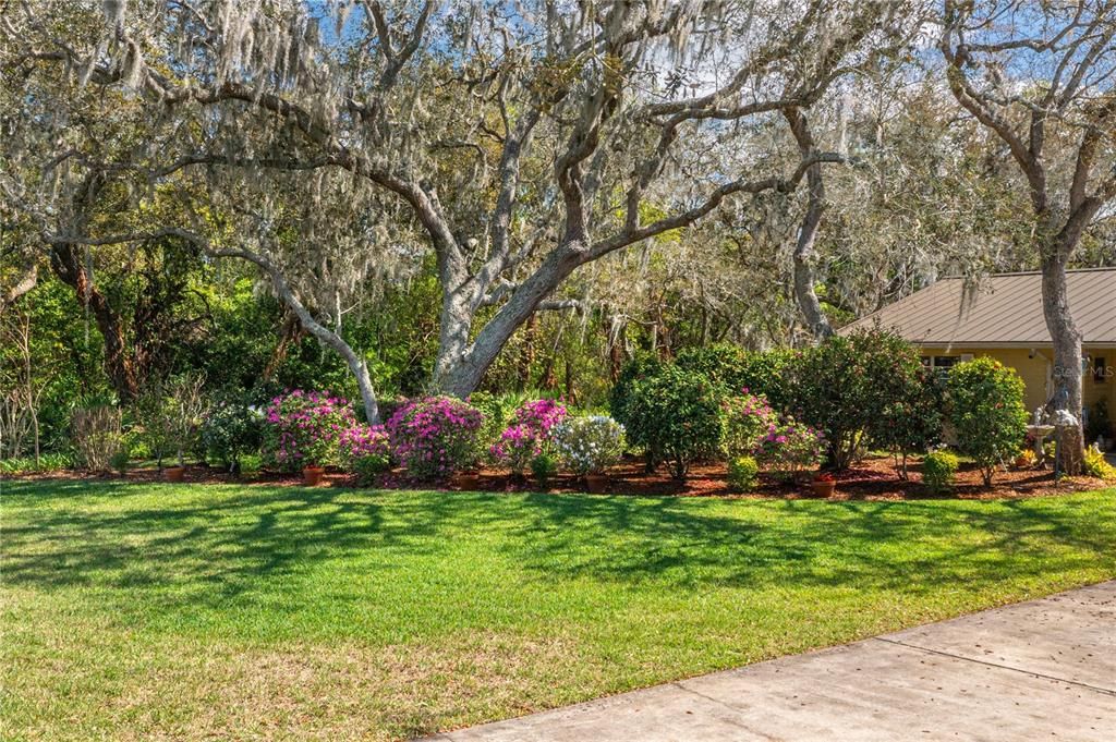 For Sale: $399,900 (3 beds, 2 baths, 1632 Square Feet)