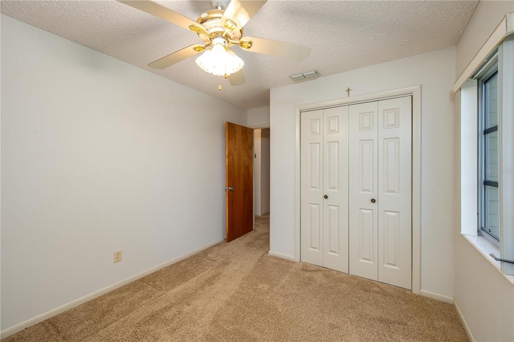 For Sale: $399,900 (3 beds, 2 baths, 1632 Square Feet)