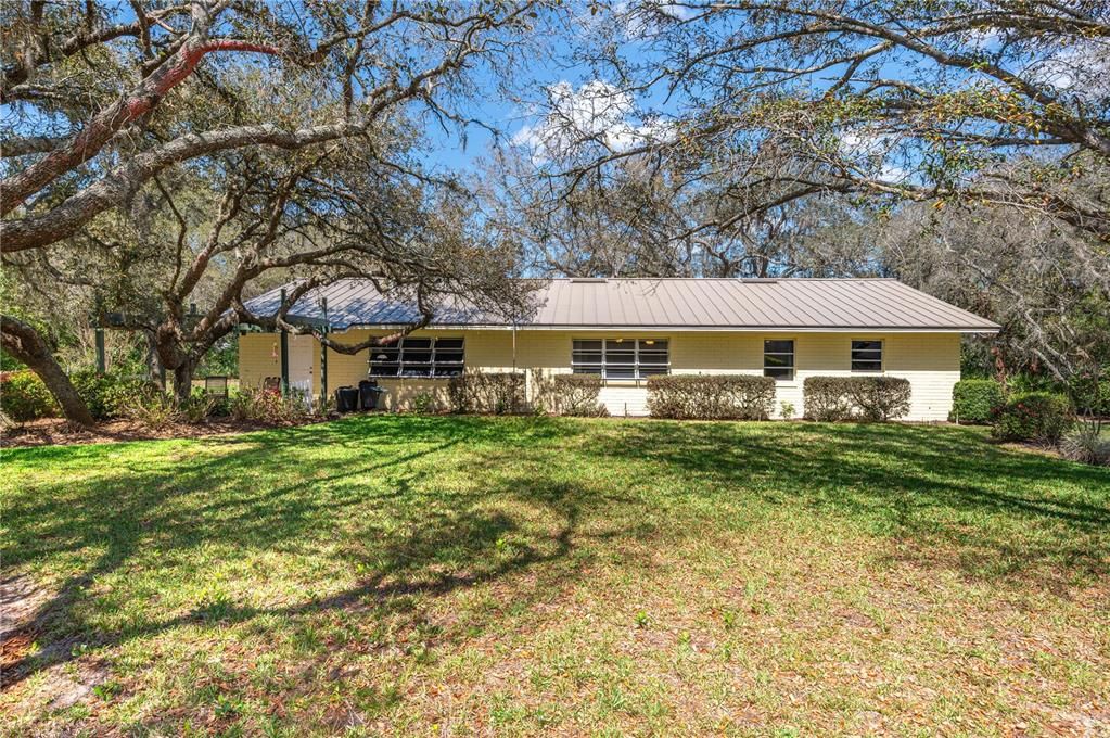For Sale: $399,900 (3 beds, 2 baths, 1632 Square Feet)