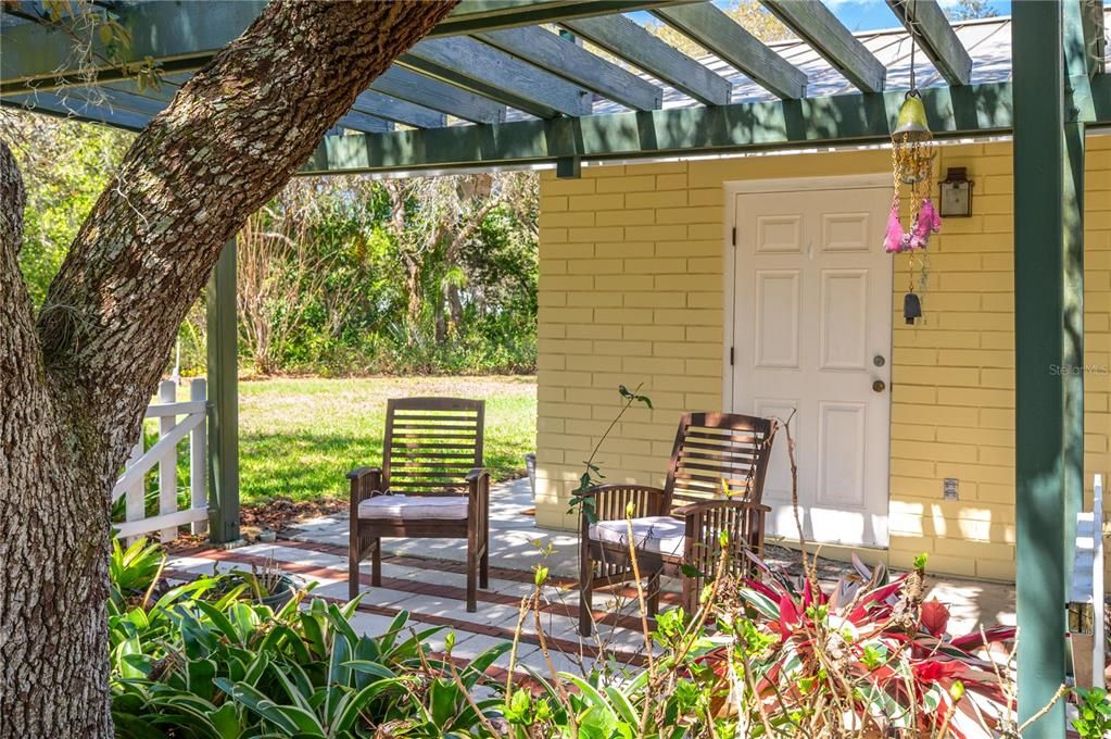 For Sale: $399,900 (3 beds, 2 baths, 1632 Square Feet)