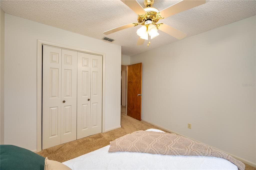 For Sale: $399,900 (3 beds, 2 baths, 1632 Square Feet)