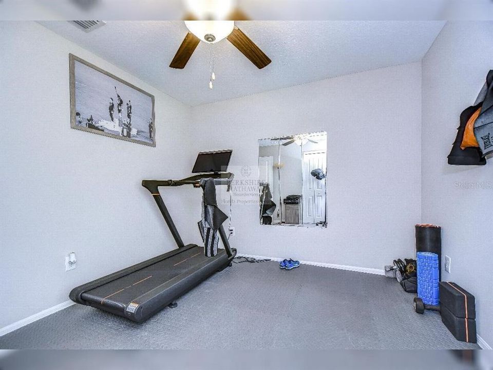 For Rent: $2,300 (3 beds, 2 baths, 1540 Square Feet)