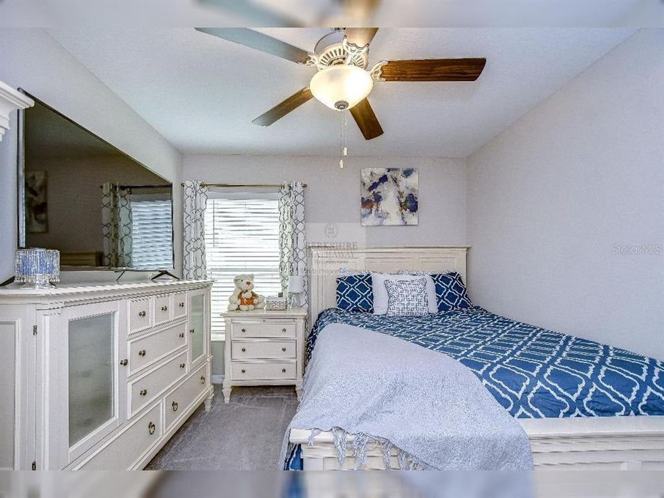 For Rent: $2,300 (3 beds, 2 baths, 1540 Square Feet)