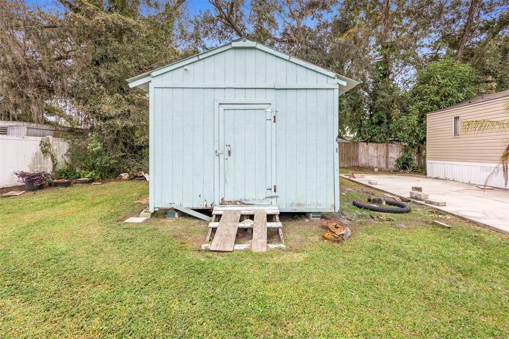 Active With Contract: $235,000 (3 beds, 2 baths, 1200 Square Feet)