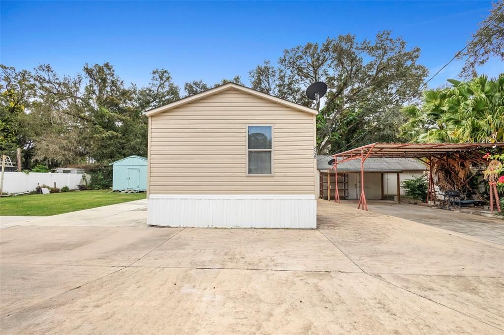Active With Contract: $235,000 (3 beds, 2 baths, 1200 Square Feet)