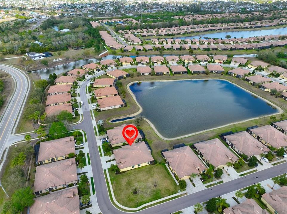 Active With Contract: $279,000 (2 beds, 2 baths, 1393 Square Feet)