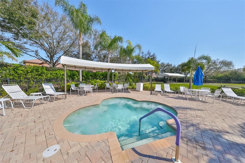 Active With Contract: $279,000 (2 beds, 2 baths, 1393 Square Feet)