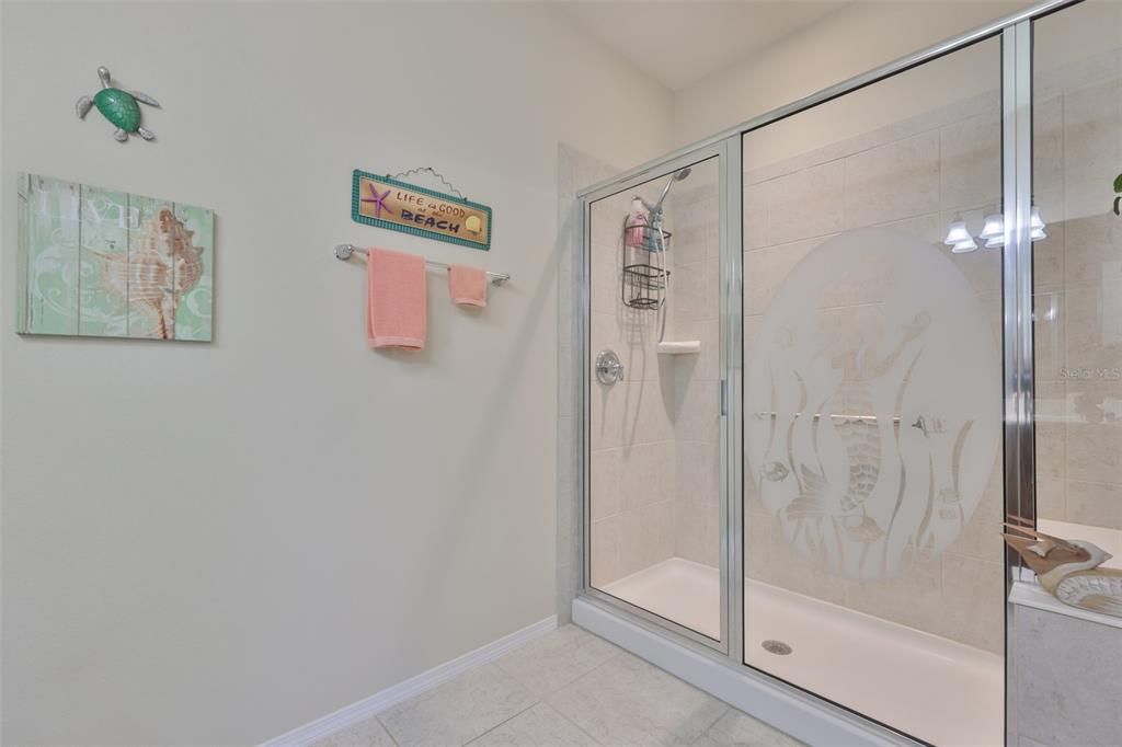 Active With Contract: $279,000 (2 beds, 2 baths, 1393 Square Feet)