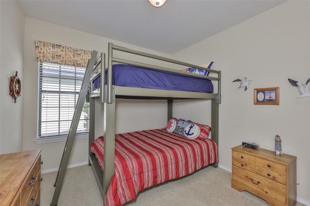 Active With Contract: $279,000 (2 beds, 2 baths, 1393 Square Feet)