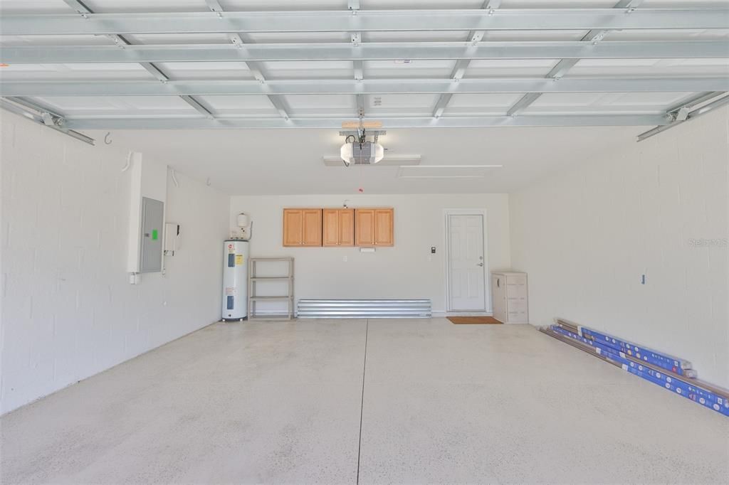 Active With Contract: $279,000 (2 beds, 2 baths, 1393 Square Feet)