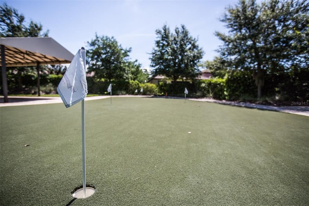 Active With Contract: $279,000 (2 beds, 2 baths, 1393 Square Feet)