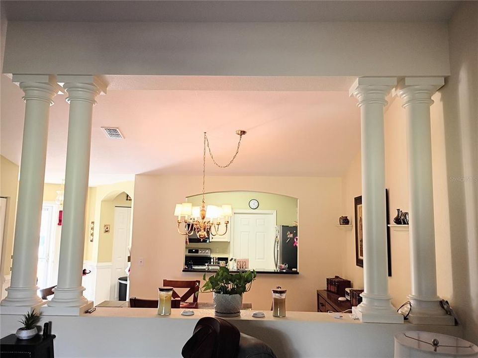For Sale: $185,000 (2 beds, 2 baths, 1472 Square Feet)