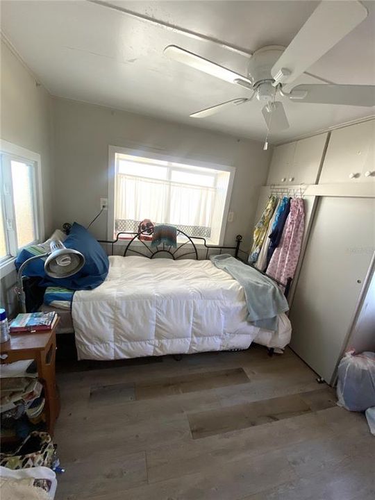 Active With Contract: $119,000 (2 beds, 1 baths, 790 Square Feet)
