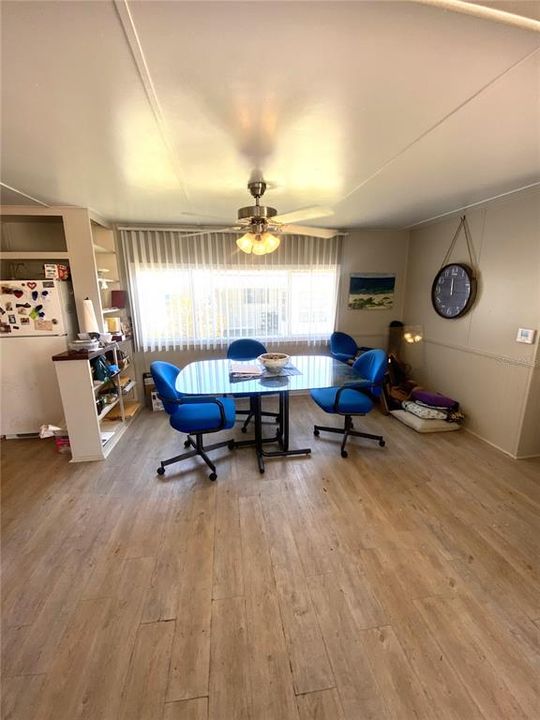 Active With Contract: $119,000 (2 beds, 1 baths, 790 Square Feet)