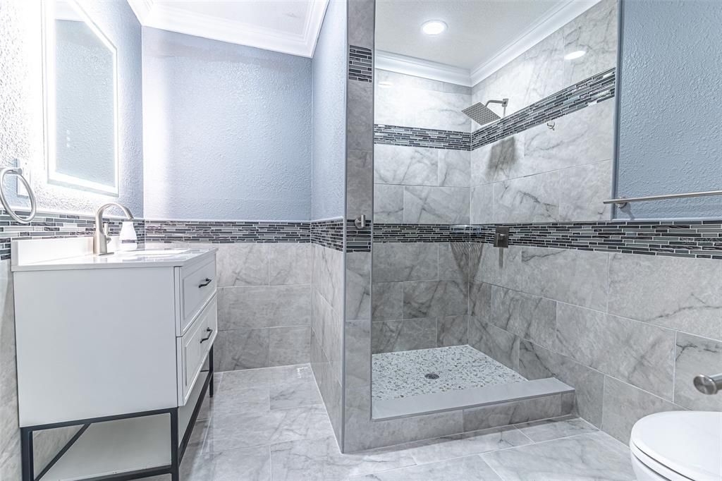Active With Contract: $399,990 (4 beds, 3 baths, 1968 Square Feet)