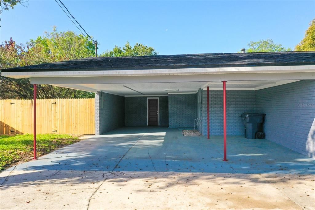 Active With Contract: $399,990 (4 beds, 3 baths, 1968 Square Feet)