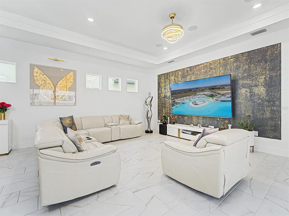 For Sale: $1,250,000 (6 beds, 4 baths, 3433 Square Feet)