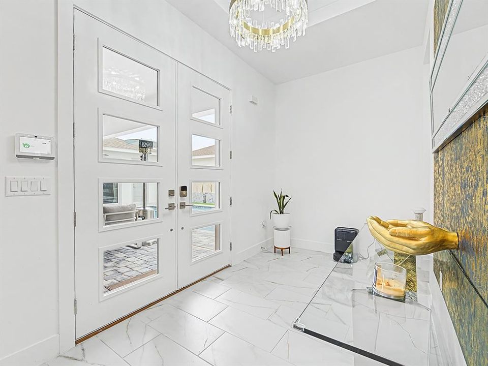For Sale: $1,250,000 (6 beds, 4 baths, 3433 Square Feet)