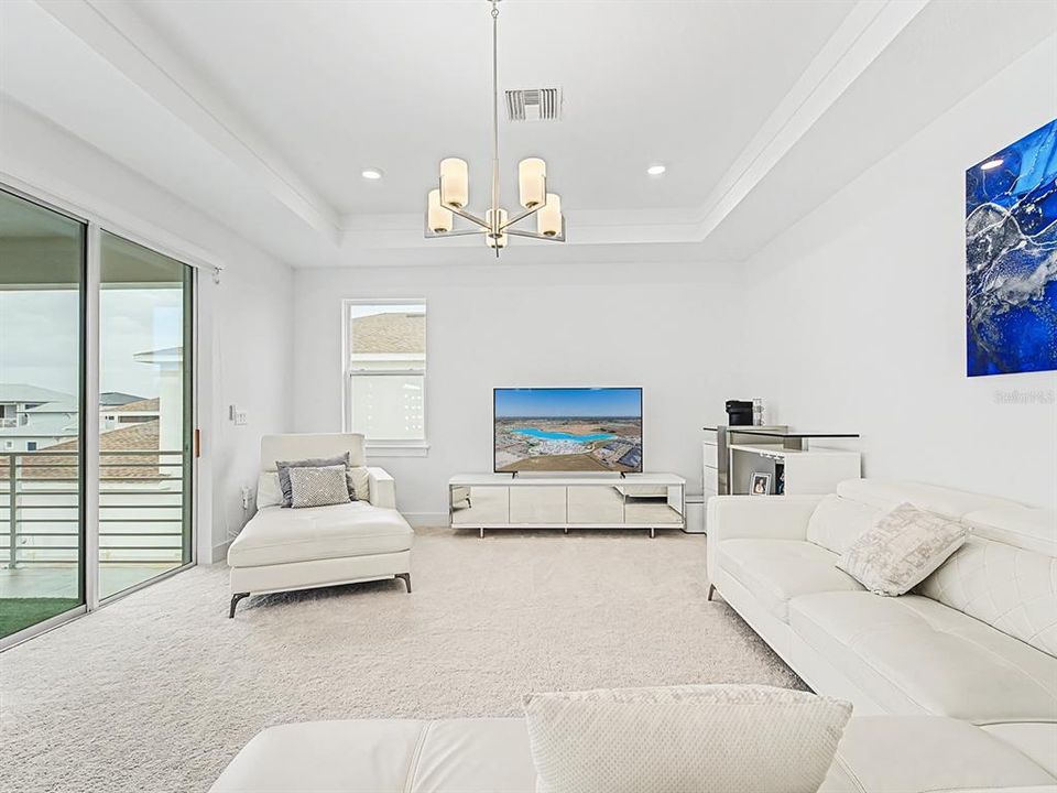 For Sale: $1,250,000 (6 beds, 4 baths, 3433 Square Feet)