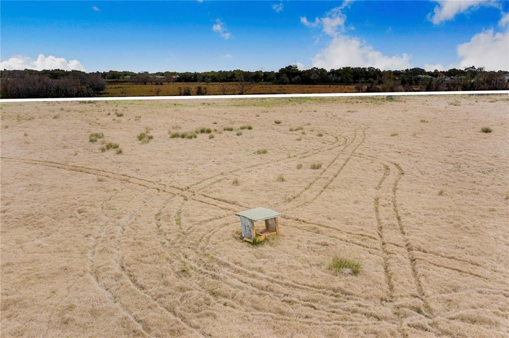 На продажу: $1,100,000 (52.52 acres)