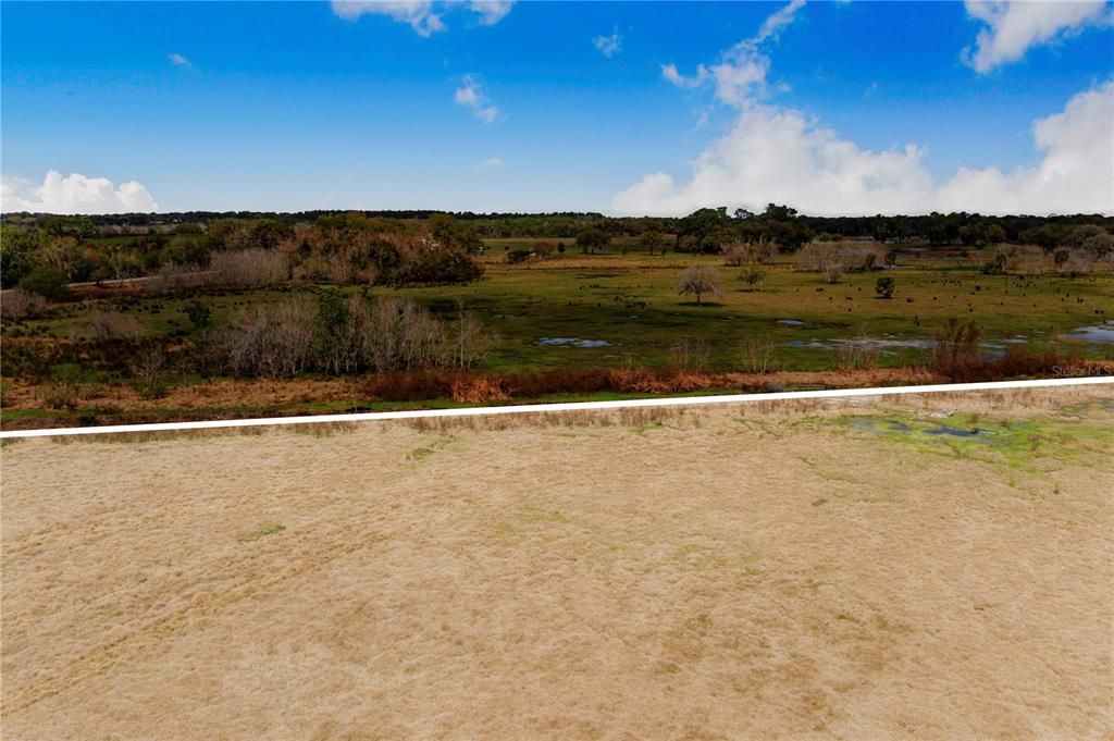 На продажу: $1,100,000 (52.52 acres)