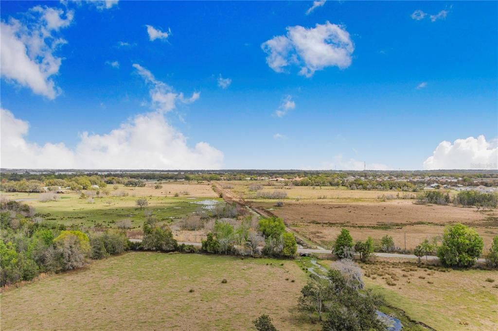 На продажу: $1,100,000 (52.52 acres)