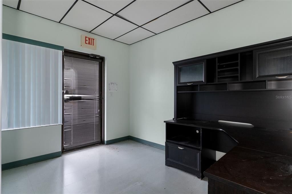 На продажу: $27,200 (0 спален, 0 ванн, 1600 Квадратных фут)