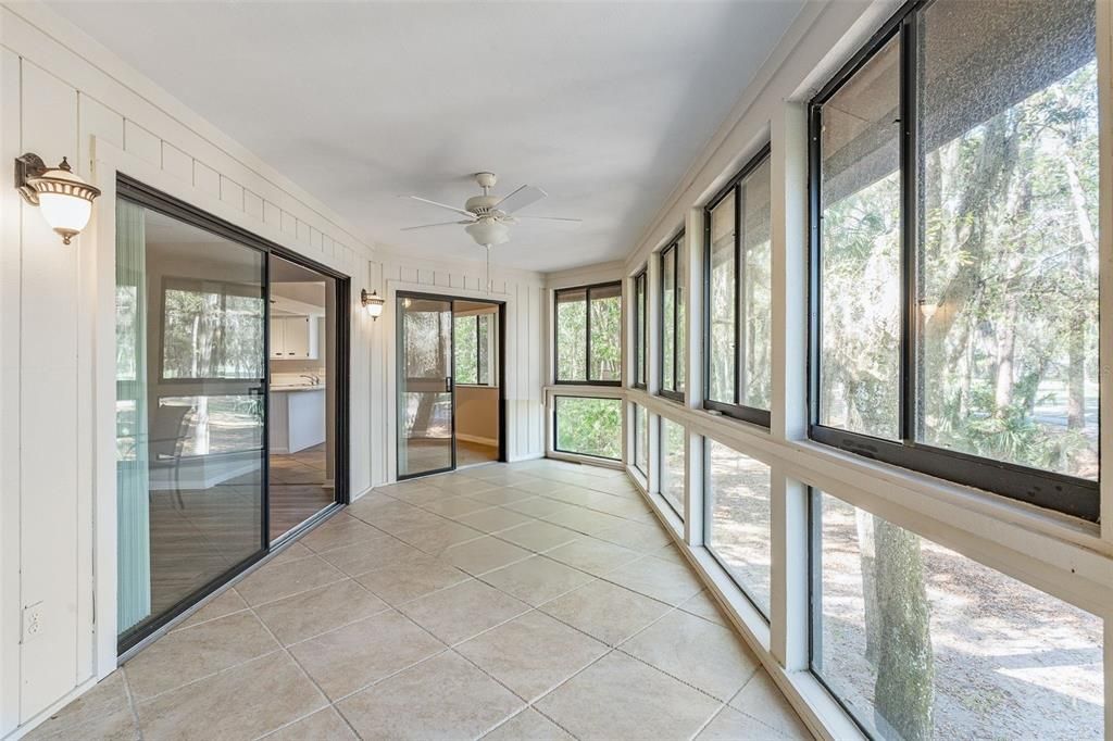 For Sale: $174,900 (2 beds, 2 baths, 1177 Square Feet)