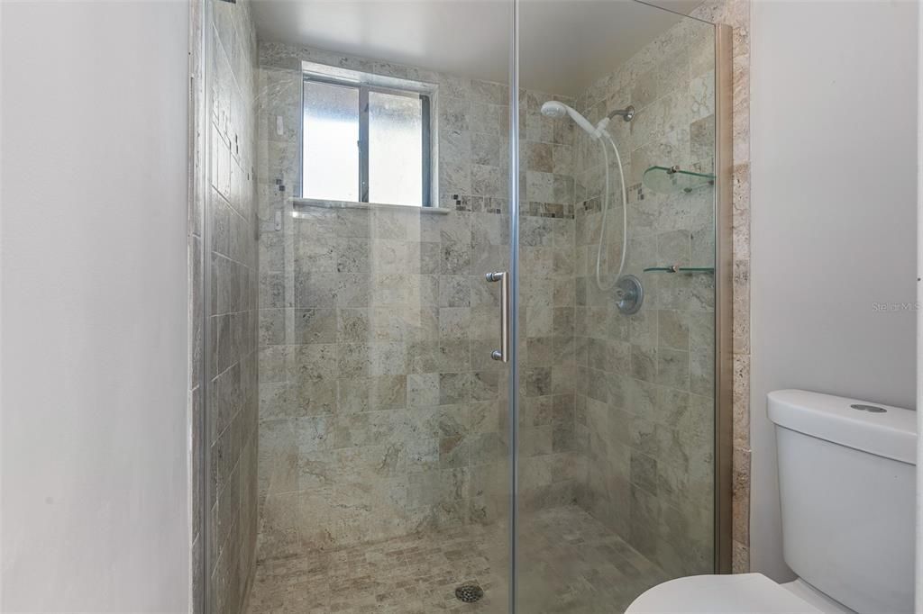 For Sale: $174,900 (2 beds, 2 baths, 1177 Square Feet)