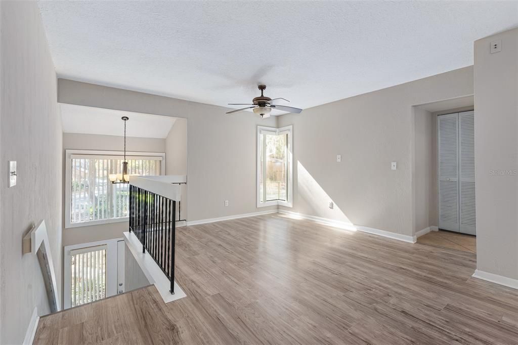 For Sale: $174,900 (2 beds, 2 baths, 1177 Square Feet)