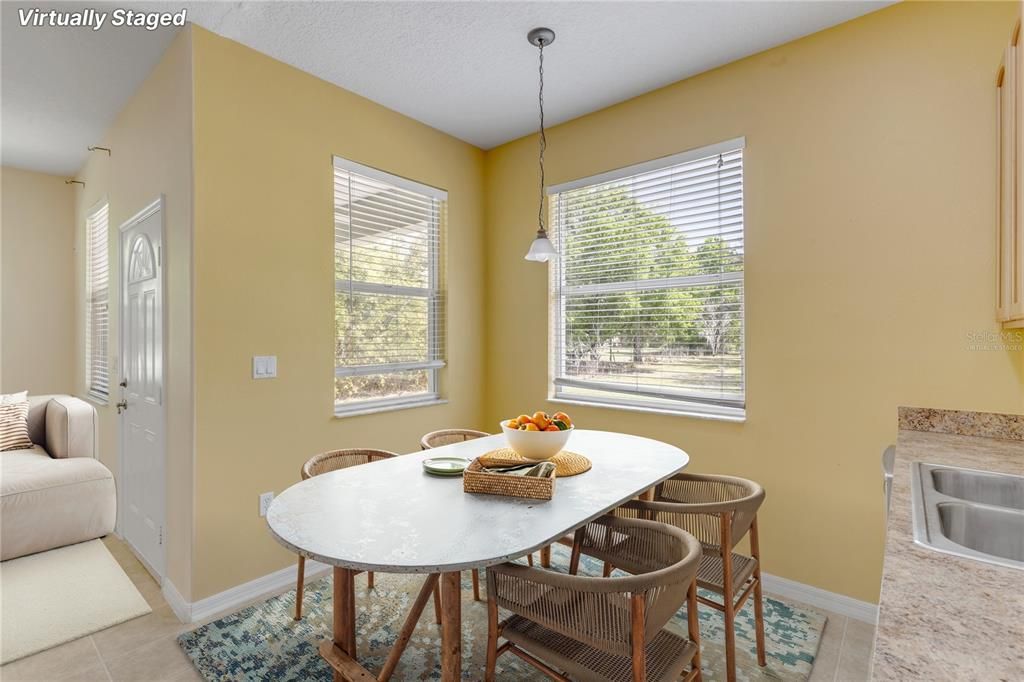 Activo con contrato: $449,000 (3 camas, 2 baños, 1092 Pies cuadrados)