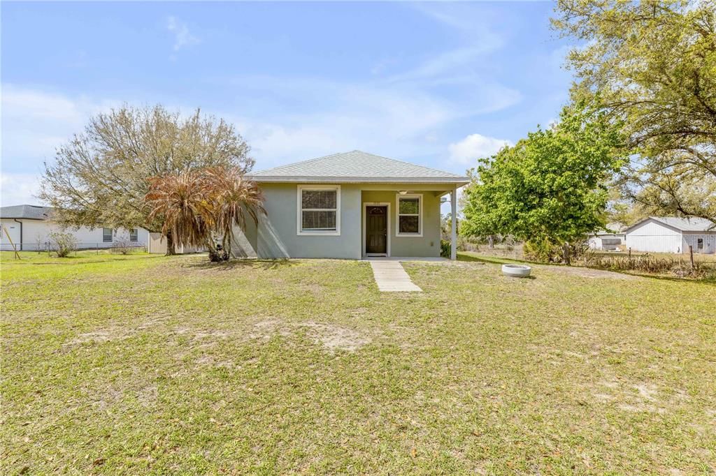 Activo con contrato: $449,000 (3 camas, 2 baños, 1092 Pies cuadrados)