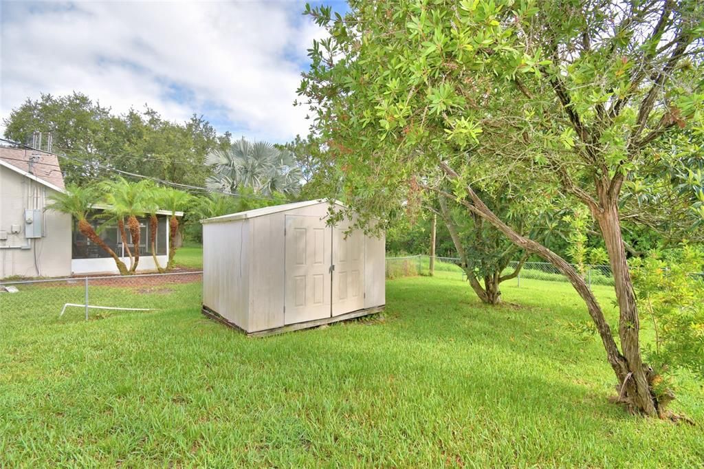 For Sale: $268,000 (3 beds, 2 baths, 1068 Square Feet)