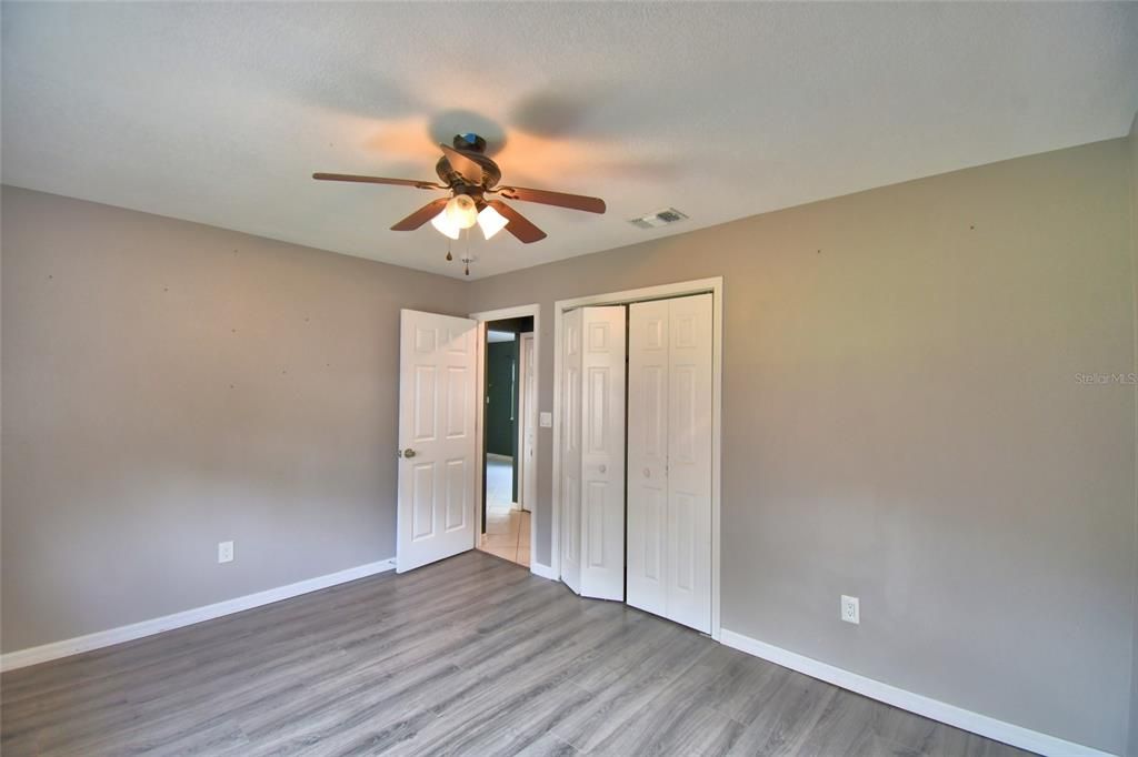 For Sale: $268,000 (3 beds, 2 baths, 1068 Square Feet)
