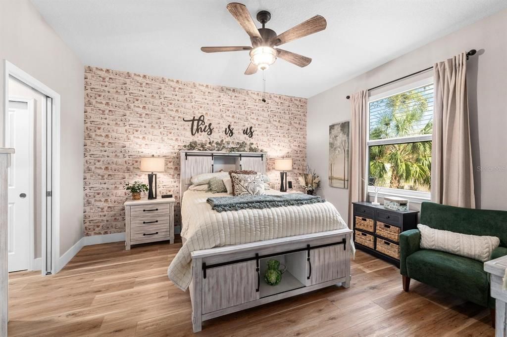 En Venta: $329,515 (2 camas, 2 baños, 1493 Pies cuadrados)