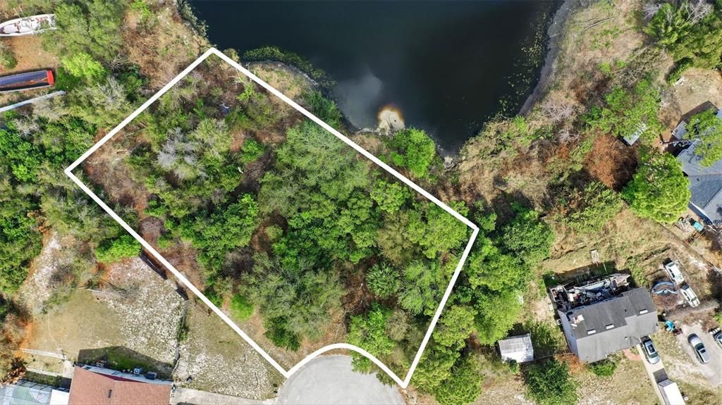 En Venta: $49,900 (0.49 acres)