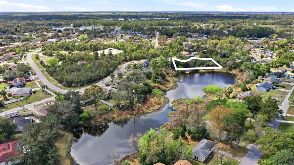 En Venta: $49,900 (0.49 acres)