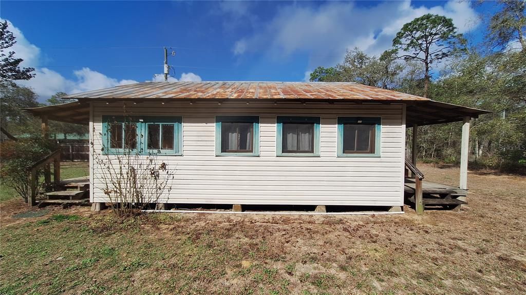 Recently Sold: $80,000 (1 beds, 1 baths, 552 Square Feet)