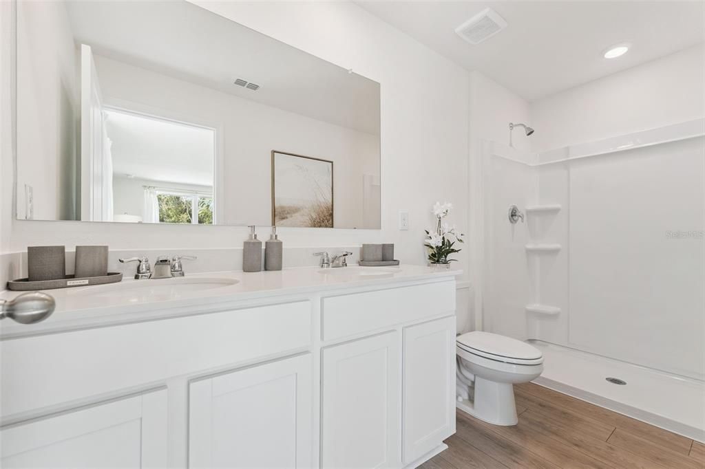 En Venta: $278,990 (3 camas, 2 baños, 1463 Pies cuadrados)
