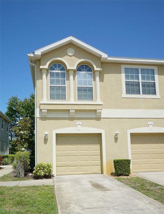 Active With Contract: $1,995 (3 beds, 2 baths, 1626 Square Feet)