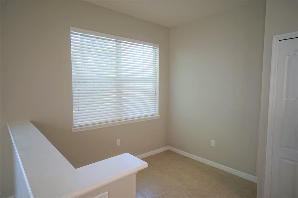 Active With Contract: $1,995 (3 beds, 2 baths, 1626 Square Feet)