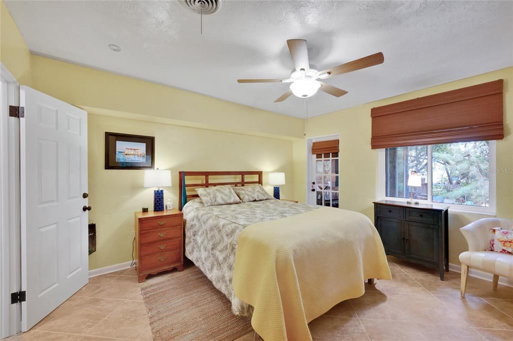For Sale: $1,325,000 (3 beds, 2 baths, 1540 Square Feet)