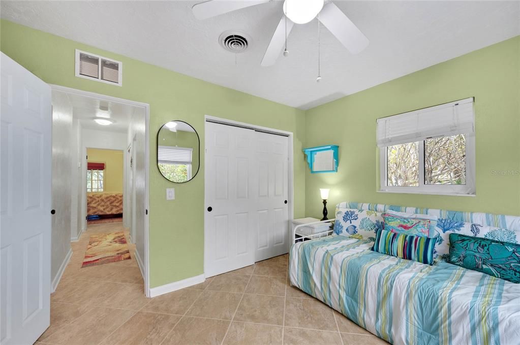 For Sale: $1,325,000 (3 beds, 2 baths, 1540 Square Feet)