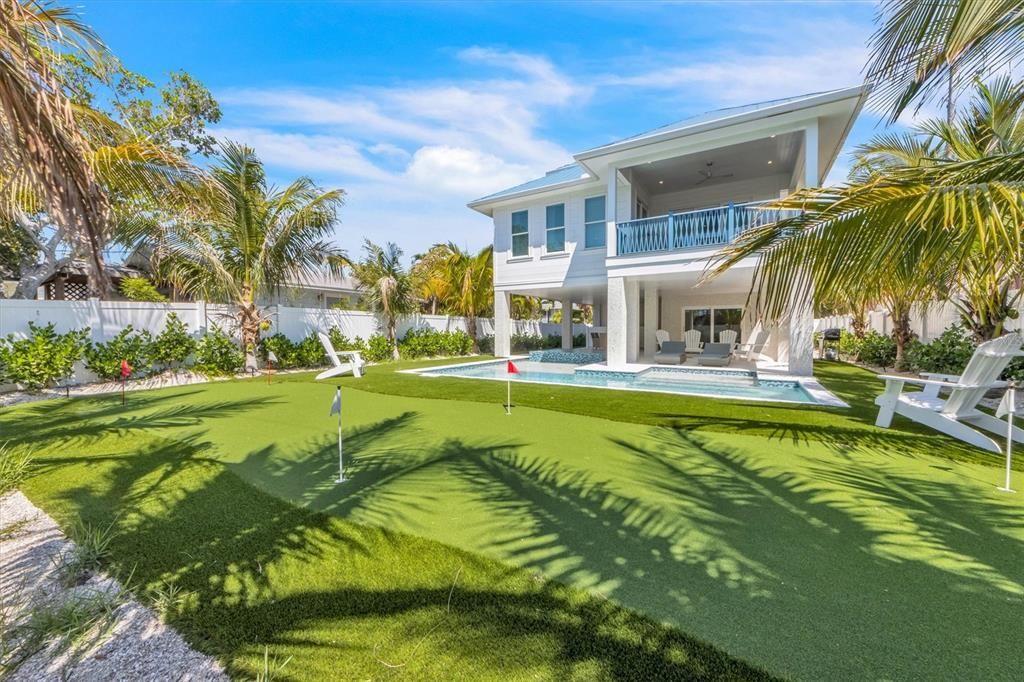 For Sale: $4,050,000 (6 beds, 6 baths, 3165 Square Feet)
