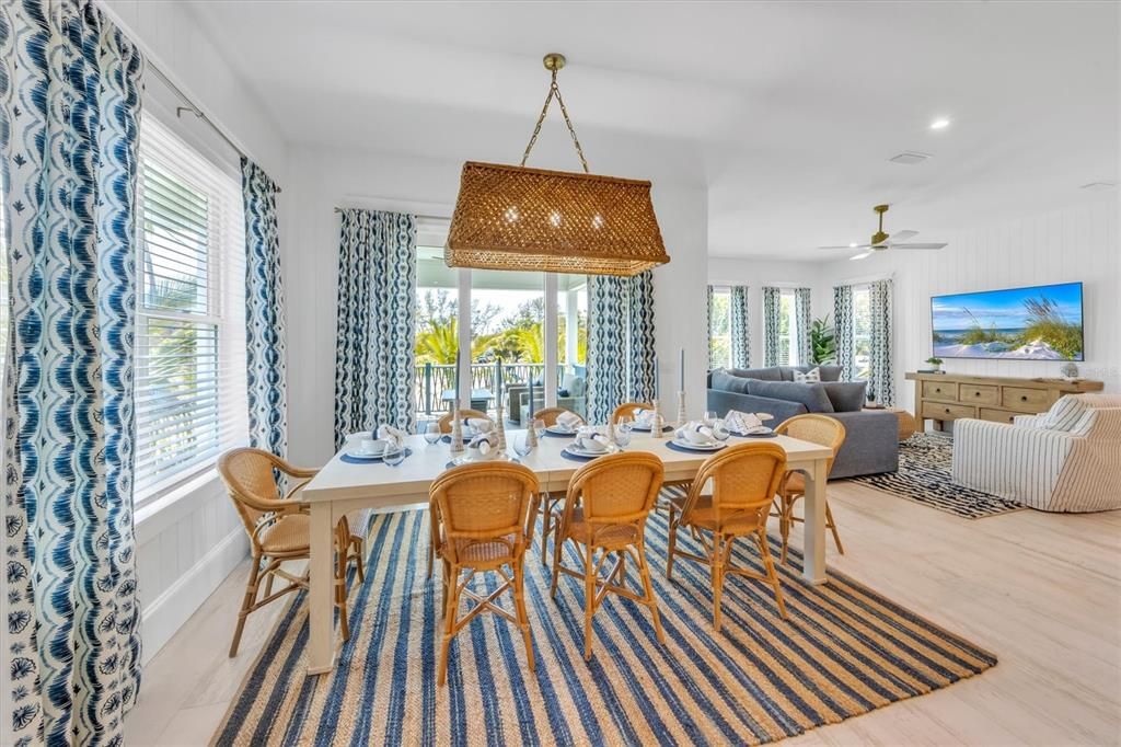 For Sale: $4,050,000 (6 beds, 6 baths, 3165 Square Feet)