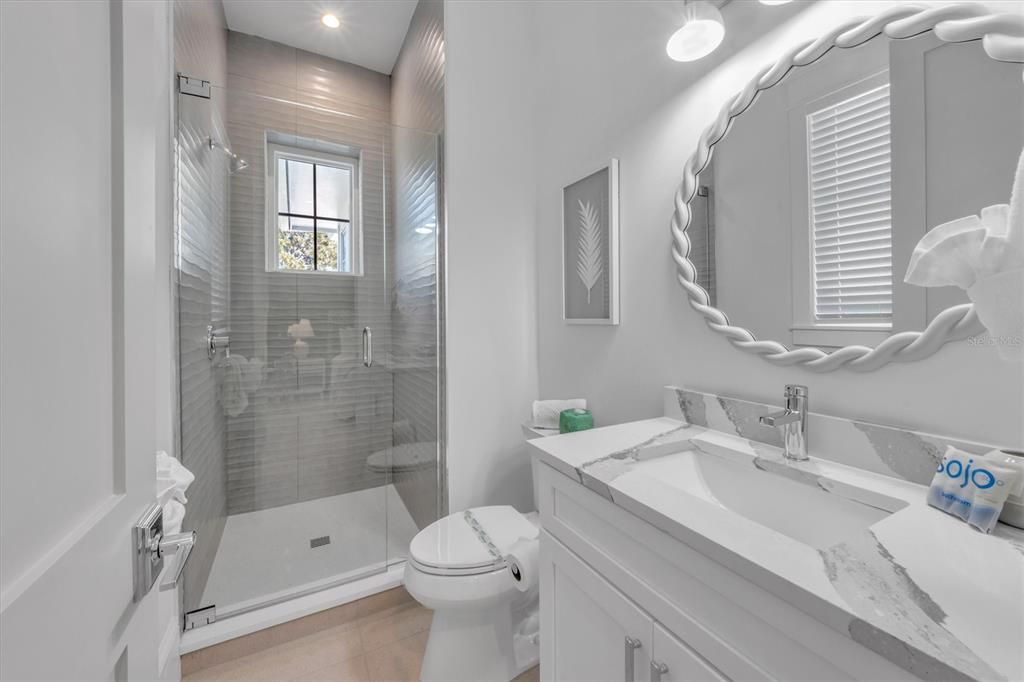 For Sale: $4,050,000 (6 beds, 6 baths, 3165 Square Feet)