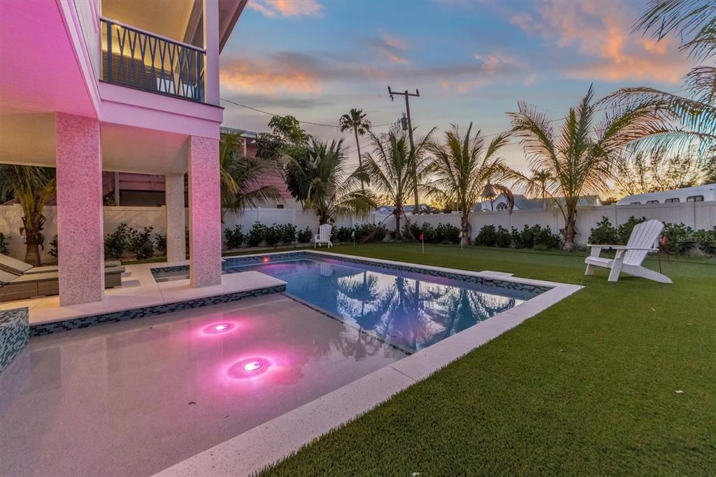 For Sale: $4,050,000 (6 beds, 6 baths, 3165 Square Feet)