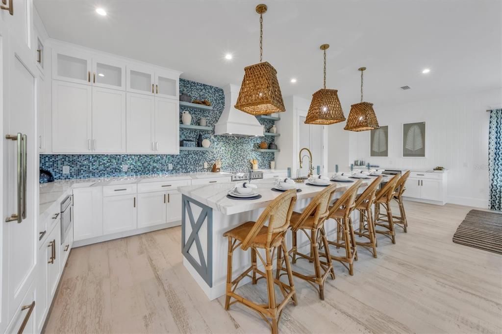 For Sale: $4,050,000 (6 beds, 6 baths, 3165 Square Feet)