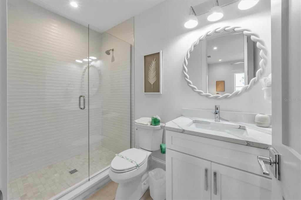 For Sale: $4,050,000 (6 beds, 6 baths, 3165 Square Feet)
