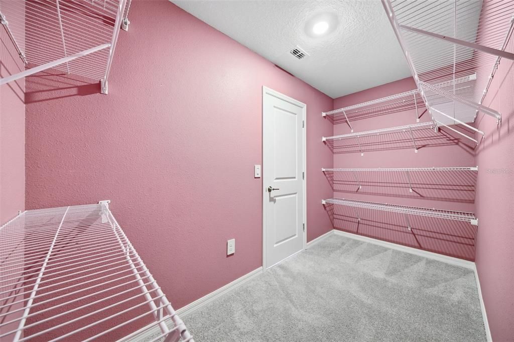 For Sale: $344,500 (4 beds, 2 baths, 1920 Square Feet)